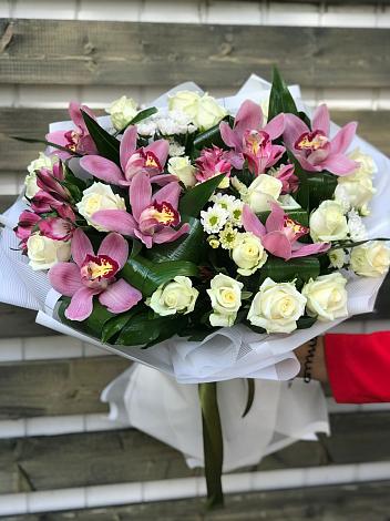 Букет цветов из: Розы и Хризантемы в Макушино