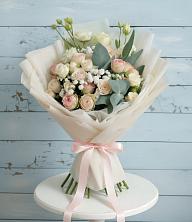 Букет цветов из:  Розы и Лизиантусы в Макушино