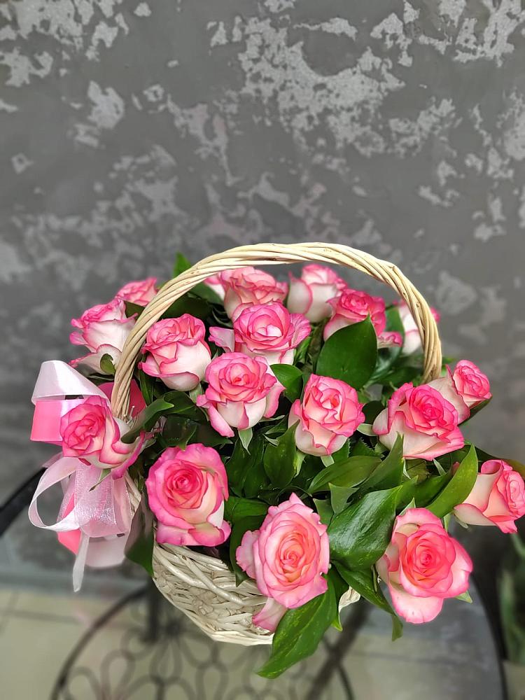 Цветочная композиция из Розы в корзине в Макушино