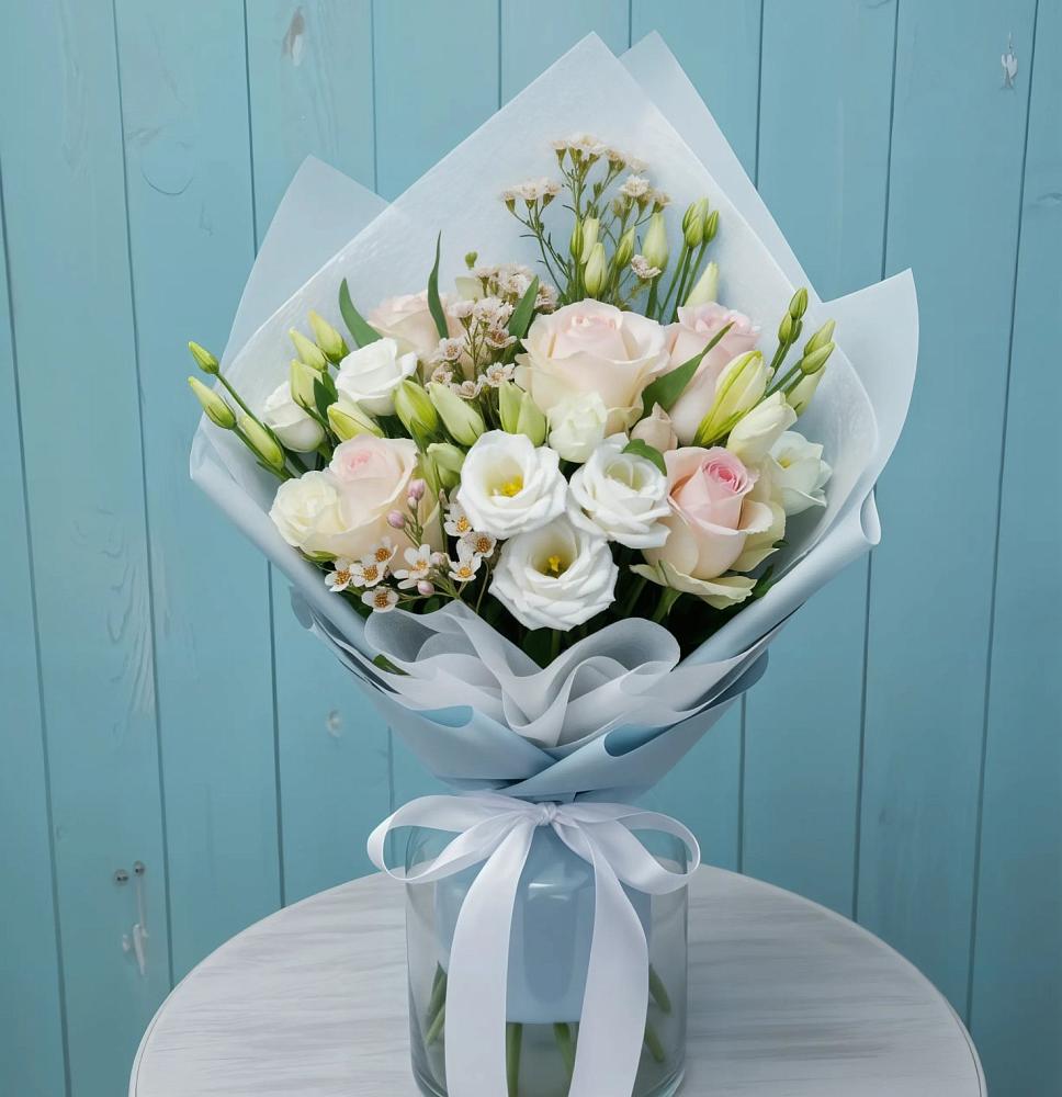 Букет цветов из: Розы и Лизиантусы в Макушино