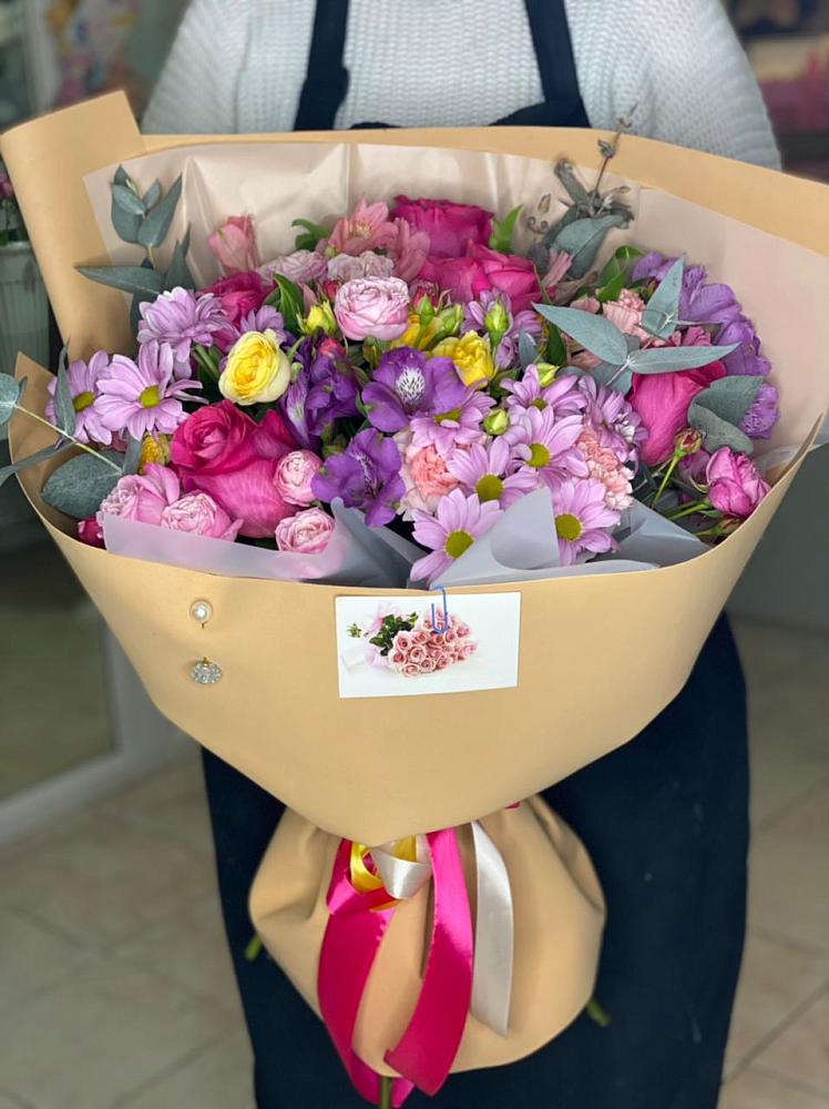 Букет цветов из: Хризантемы, Гвоздики и Альстромерии в Макушино