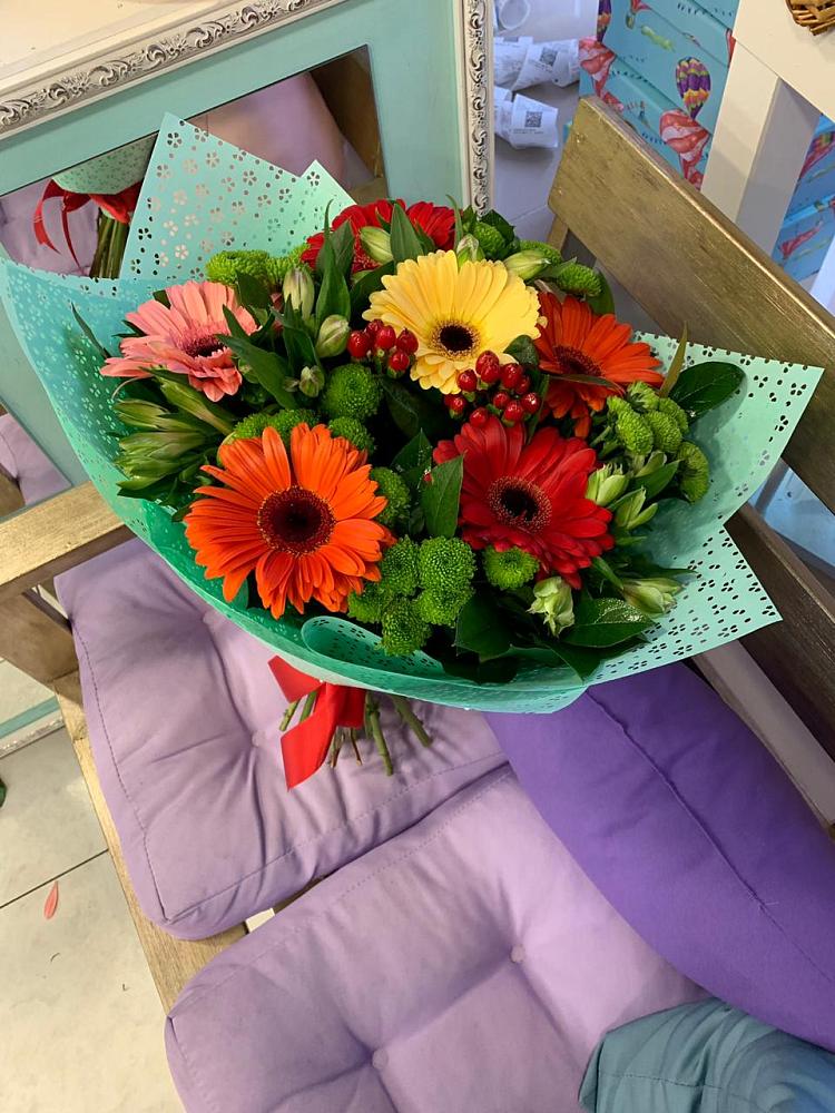 Букет цветов из: Герберы, Хризантемы и Альстромерии в Макушино