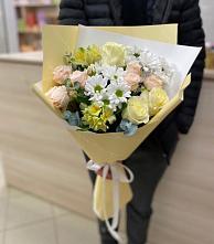 Букет цветов из:  Альстромерии, Розы и Хризантемы в Макушино