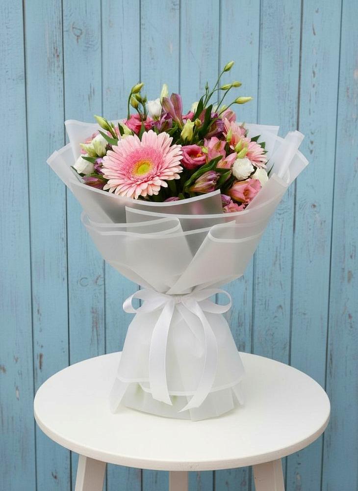 Букет цветов из: Герберы, Альстромерии и Лизиантусы в Макушино