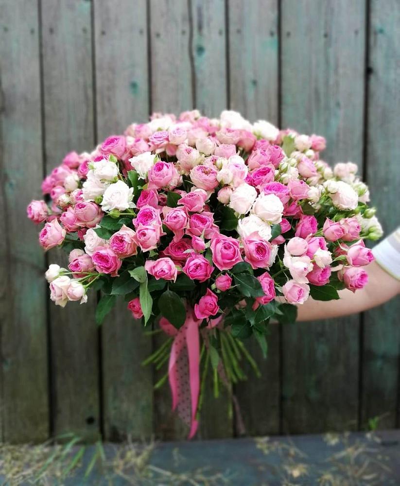 Букет Розовые кустовые розы Натали и Лав Лидия в Макушино