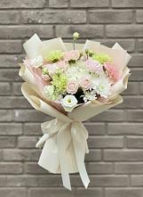 Букет цветов из:  Гвоздики, Розы, Лизиантусы и Хризантемы в Макушино