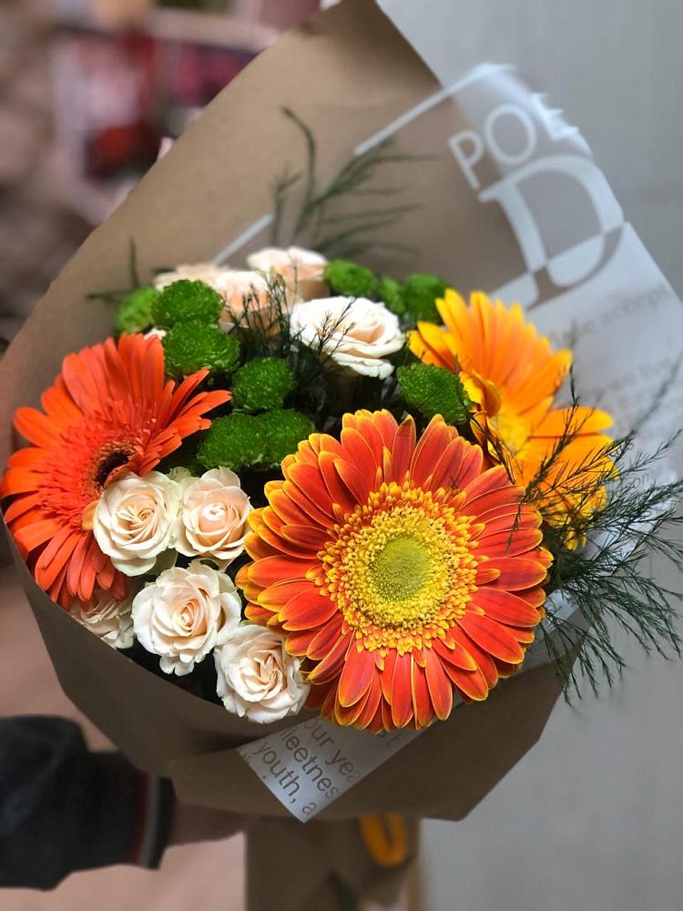 Букет цветов из: Герберы, Хризантемы и Розы в Макушино