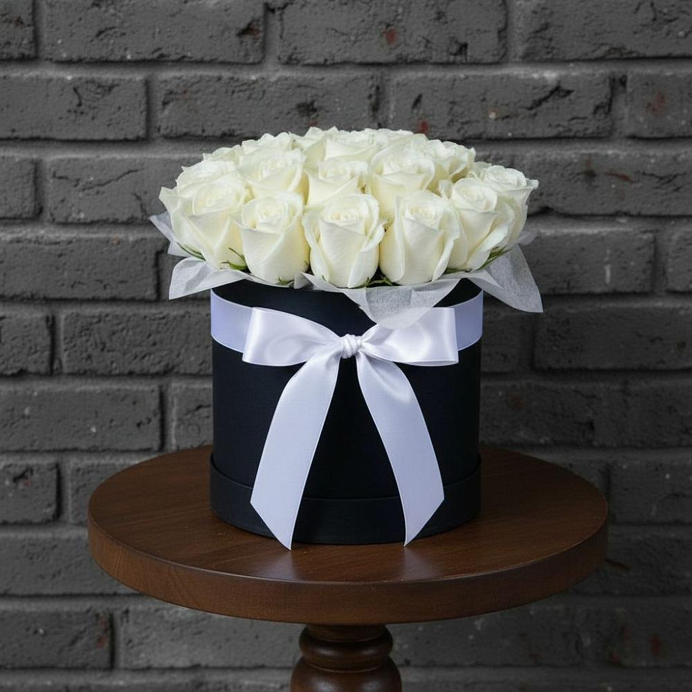 Цветочная композиция из Розы в шляпной коробке в Макушино