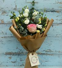 Букет цветов из:  Розы и Лизиантусы в Макушино