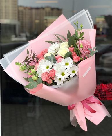 Букет цветов из: Розы, Лизиантусы и Хризантемы в Макушино