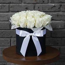 Цветочная композиция из Розы в шляпной коробке в Макушино