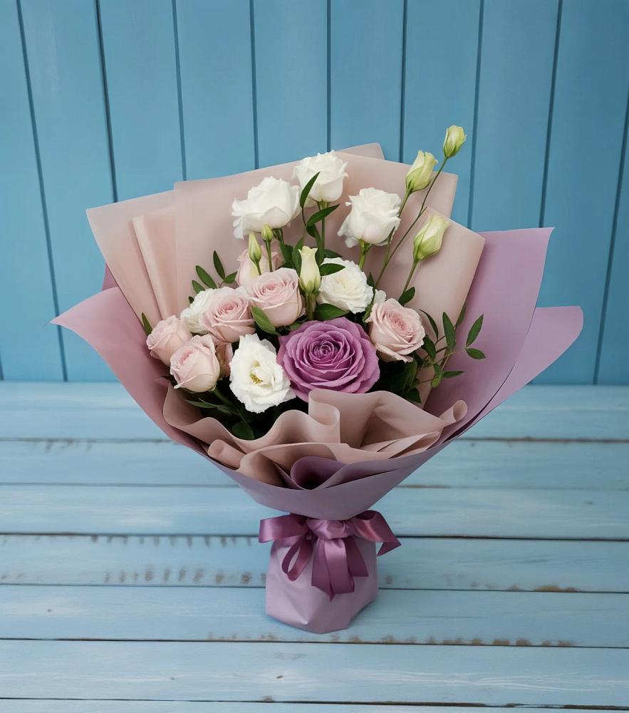 Букет цветов из: Розы и Лизиантусы в Макушино